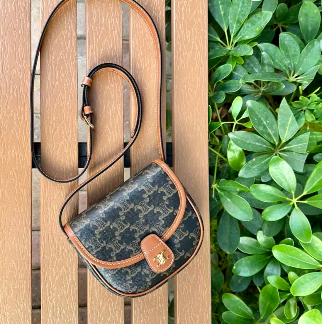 White BESACE MINI bag