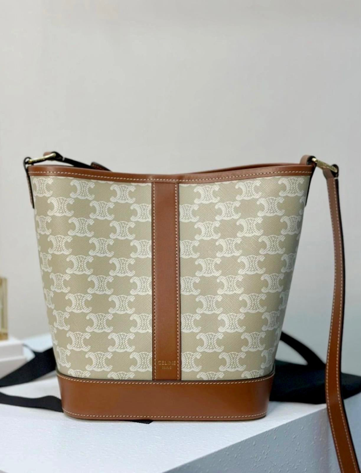 Cream Bucket Small Bag