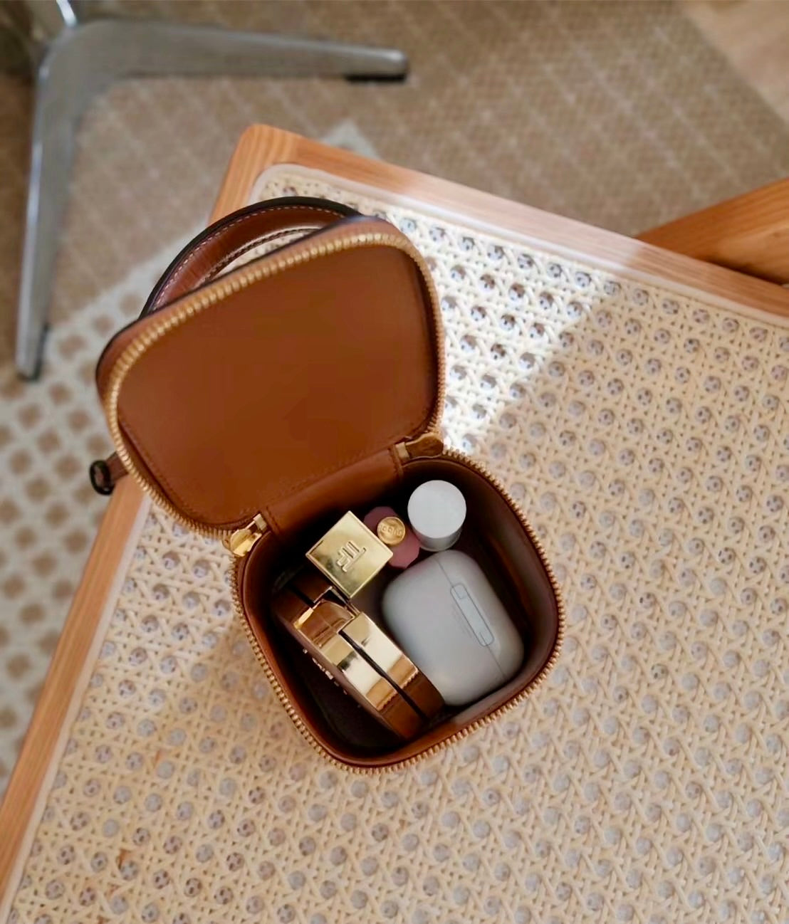 VANITY MINI case